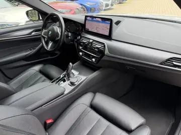 BMW 540d xDrive M-Sportpaket Glasdach Massage Laser