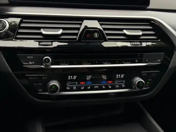 BMW 540d xDrive M-Sportpaket Glasdach Massage Laser