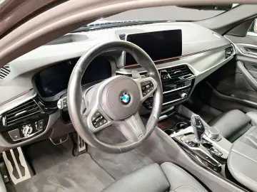 BMW 530d xDrive Limousine M Sport AHK Head-Up Laser