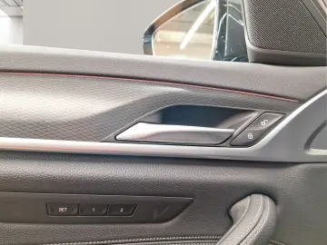 BMW 530d xDrive Limousine M Sport AHK Head-Up Laser