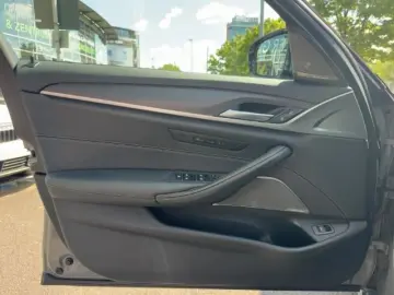 BMW 530 d xDr Limo M-Sport HarmanKardon LC Prof Lede