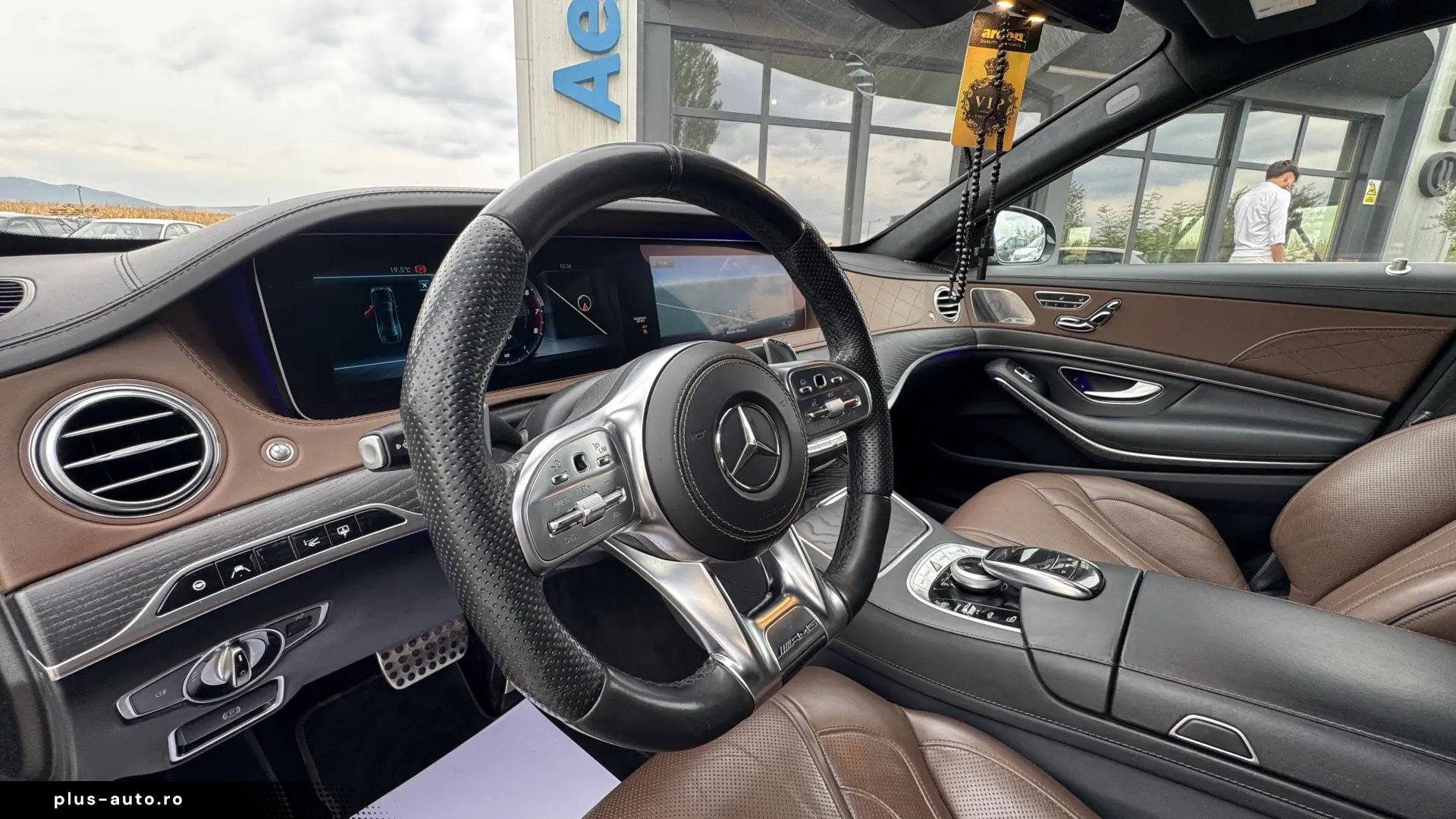 MERCEDES-BENZ S560 LONG    4MATIC    TVA DEDUCTIBIL