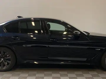 BMW 530e xDrive Lim. M Sport AHK-StandHz.-HuD-360