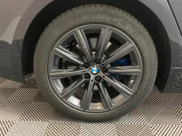 BMW 530e xDrive Lim. M Sport AHK-StandHz.-HuD-360
