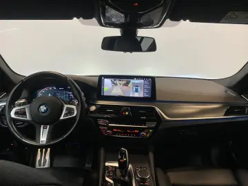 BMW 530e xDrive Lim. M Sport AHK-StandHz.-HuD-360