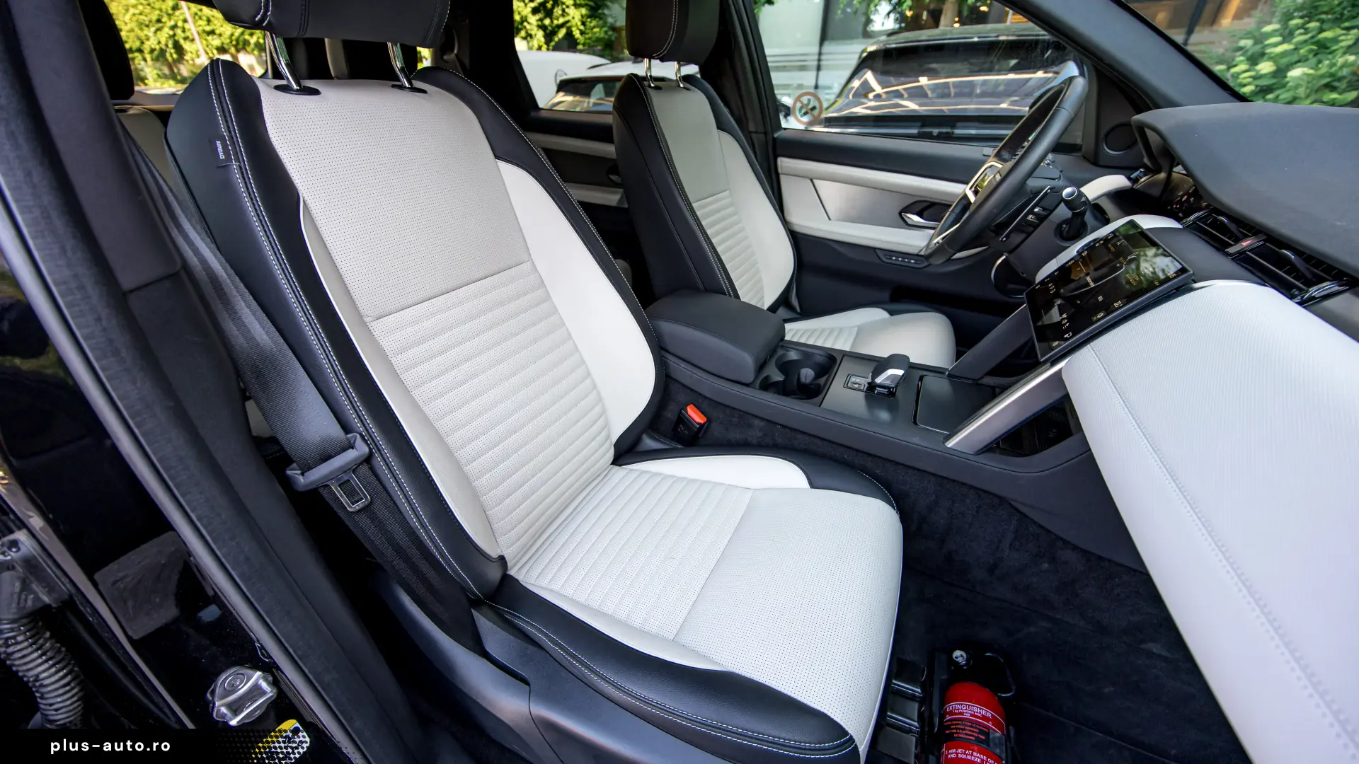 Land Rover Discovery Sport Dynamic SE AWD