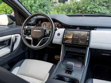 Land Rover Discovery Sport Dynamic SE AWD