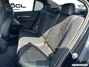 BMW 530e xDrive Limousine M Sports Package HK HiFi