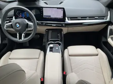 BMW X1 xDrive20d M-SPORT LED NAVI HUD 360  PDC 18