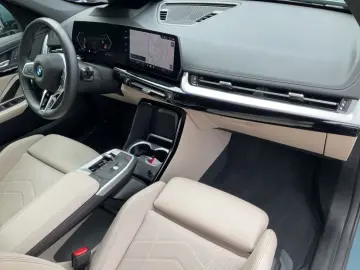 BMW X1 xDrive20d M-SPORT LED NAVI HUD 360  PDC 18