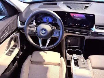 BMW X1 xDr.25e ACC LEDer SPUR HUD KOMF KAM LKRD.Hz.