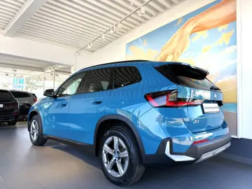 BMW X1 xDr.25e ACC LEDer SPUR HUD KOMF KAM LKRD.Hz.