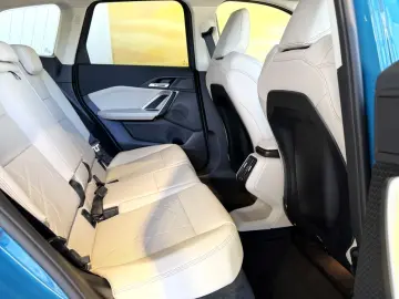 BMW X1 xDr.25e ACC LEDer SPUR HUD KOMF KAM LKRD.Hz.