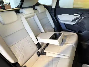 BMW X1 xDr.25e ACC LEDer SPUR HUD KOMF KAM LKRD.Hz.