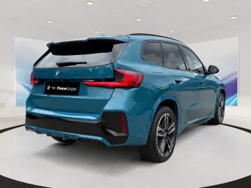 BMW X1 xDrive30e 360  HEAD-UP PANO RFK HIFI