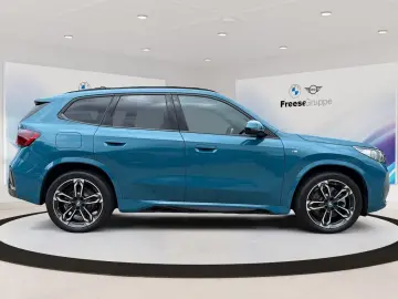 BMW X1 xDrive30e 360  HEAD-UP PANO RFK HIFI