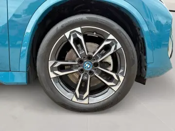 BMW X1 xDrive30e 360  HEAD-UP PANO RFK HIFI