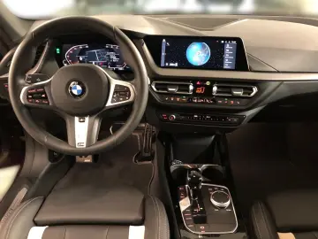 BMW 220i EditionColorvision M-Sport-Pro DriveAssist
