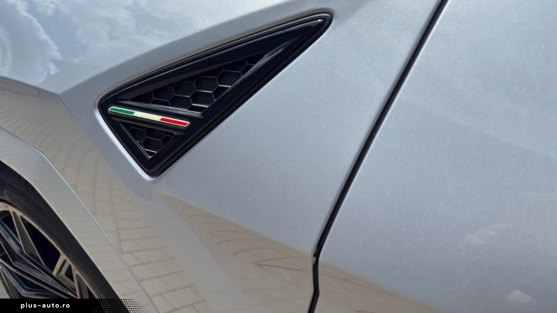 Lamborghini Urus 4.0 V8 PHEV SE