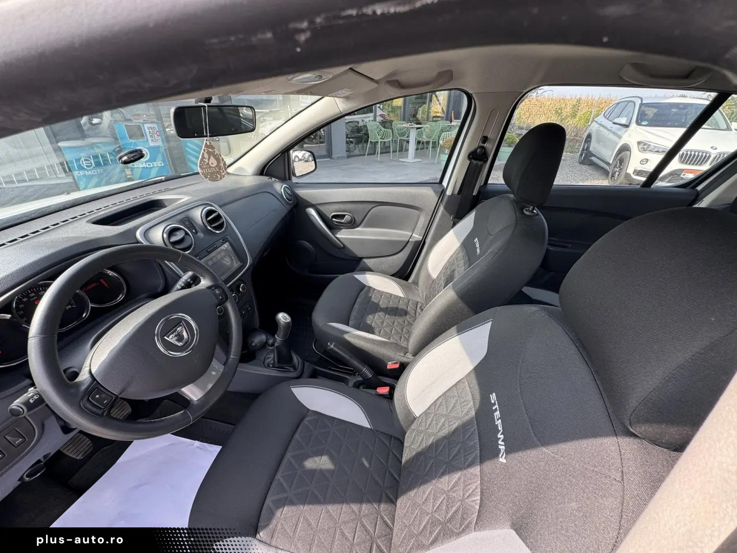 DACIA SANDERO    STEPWAY    0.9 TCe    NAVIGATIE