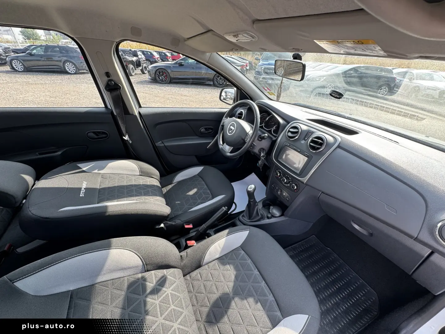 DACIA SANDERO    STEPWAY    0.9 TCe    NAVIGATIE