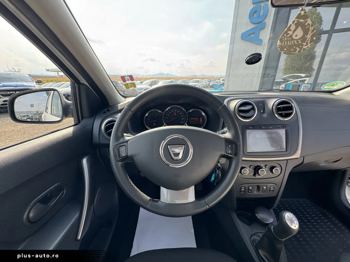 DACIA SANDERO    STEPWAY    0.9 TCe    NAVIGATIE