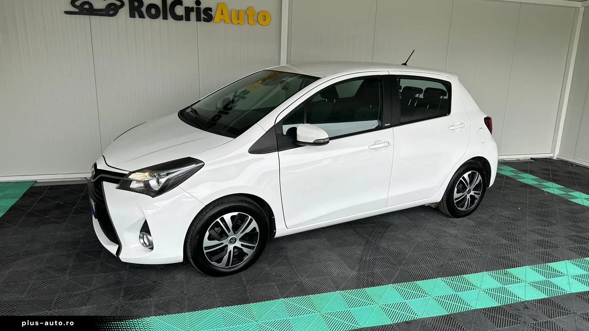 Toyota Yaris Hibrid 1.5 Benzina 74 CP An 2015