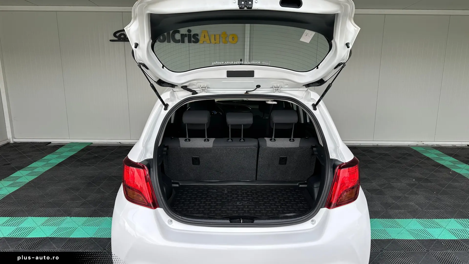 Toyota Yaris Hibrid 1.5 Benzina 74 CP An 2015