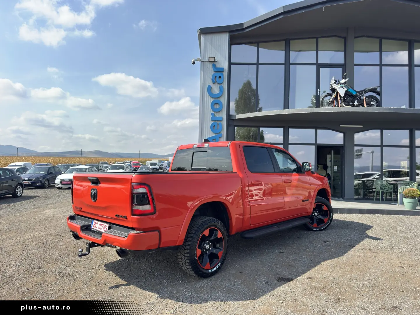 DODGE RAM 1500 BIGHORN    5.7 HEMI V8    BUILD TO SERVE