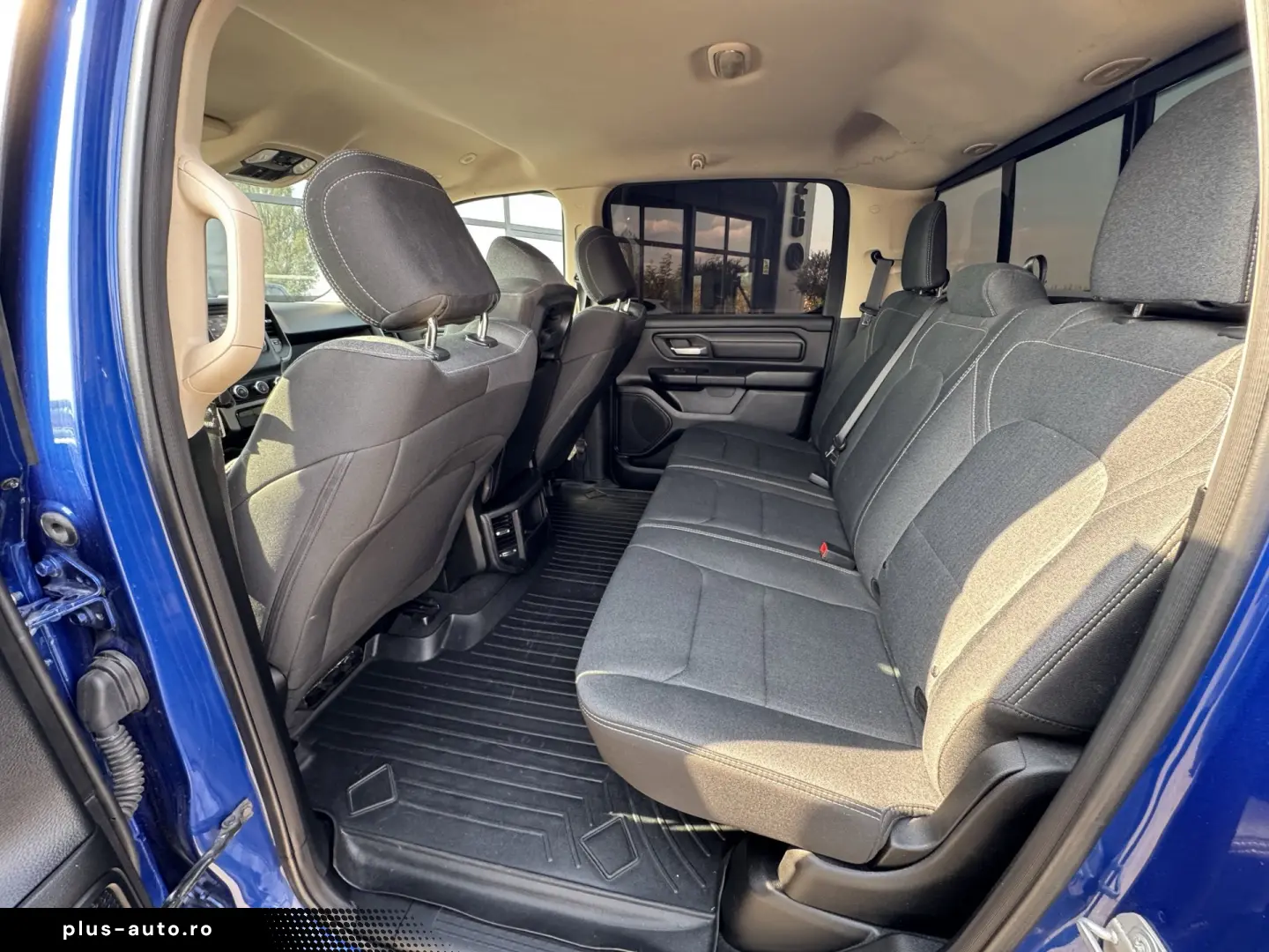 DODGE RAM 1500    5.7 HEMI V8   GPL    LED