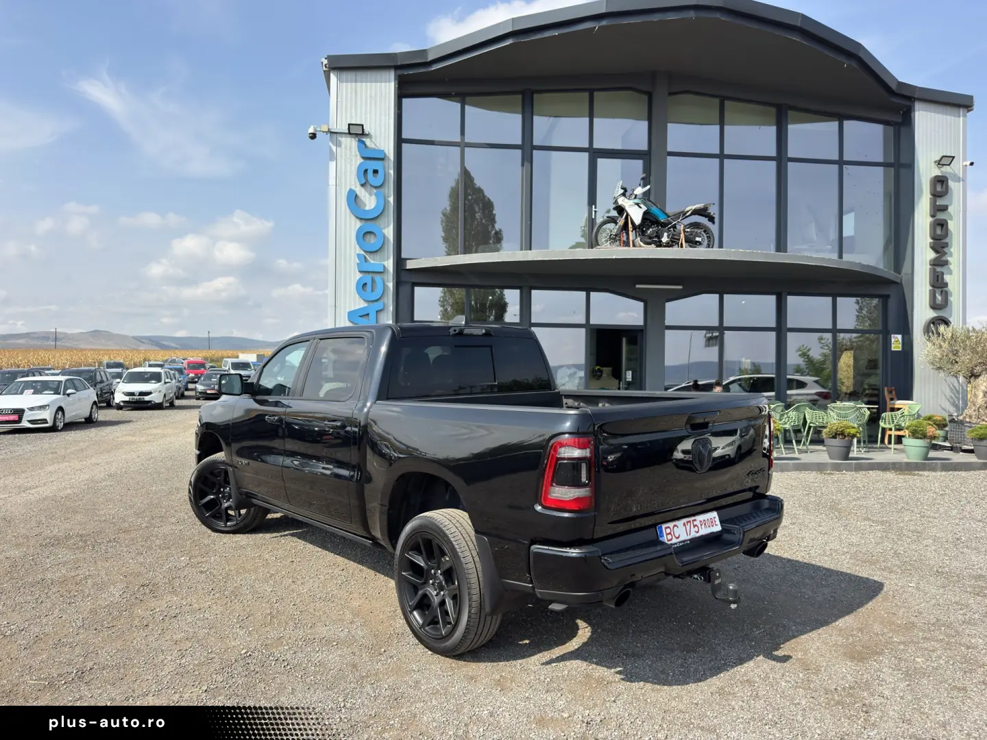 DODGE RAM 1500 SPORT    5.7 HEMI V8    PNEUMATIC