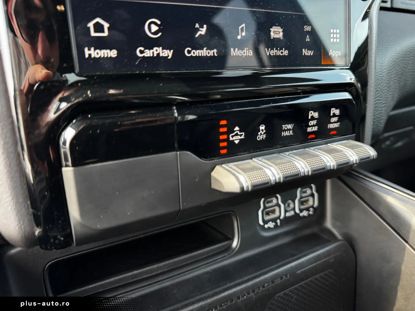 DODGE RAM 1500 SPORT    5.7 HEMI V8    PNEUMATIC