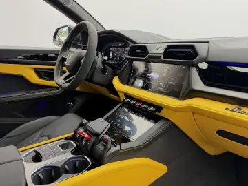 Lamborghini Urus SE  Nachtsicht Pano PerformanteTrim B&O