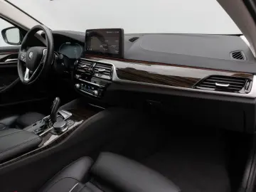 BMW 540d xD Luxury Line Laser 360 HUD DAB HiFi AHK