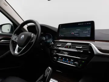 BMW 540d xD Luxury Line Laser 360 HUD DAB HiFi AHK