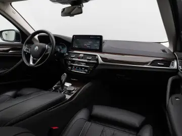 BMW 540d xD Luxury Line Laser 360 HUD DAB HiFi AHK