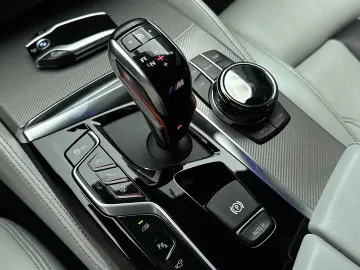 BMW M5 4 4 600 CP
