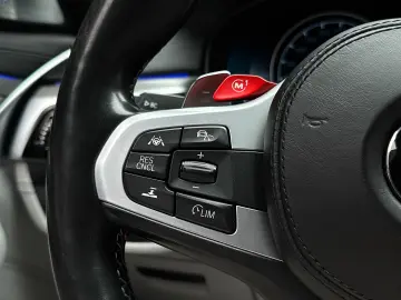 BMW M5 4 4 600 CP