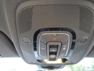 AUDI Q8 55 TFSI quattro tiptr. S line PANO AHK MATRIX