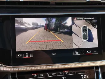 AUDI Q8 55 TFSI quattro tiptr. S line PANO AHK MATRIX
