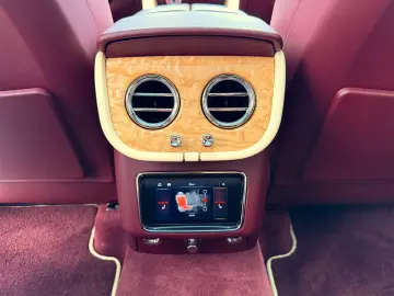 BENTLEY Bentayga V8 S Standheizung 1.Hand NightVision