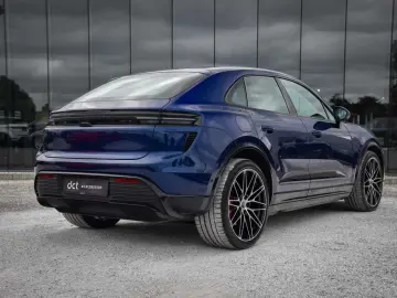 PORSCHE Macan Turbo matrix 22' RS Spyder Head-Up 18-way