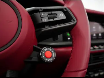 Porsche 992 -2 (911) Turbo S Cabrio Innodrive Night Vision