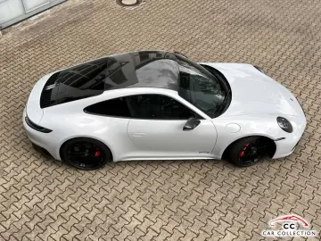 PORSCHE 992 Carrera 4 GTS CarbonDach SpoDes 18Weg HALenk
