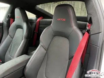 PORSCHE 992 Carrera 4 GTS CarbonDach SpoDes 18Weg HALenk
