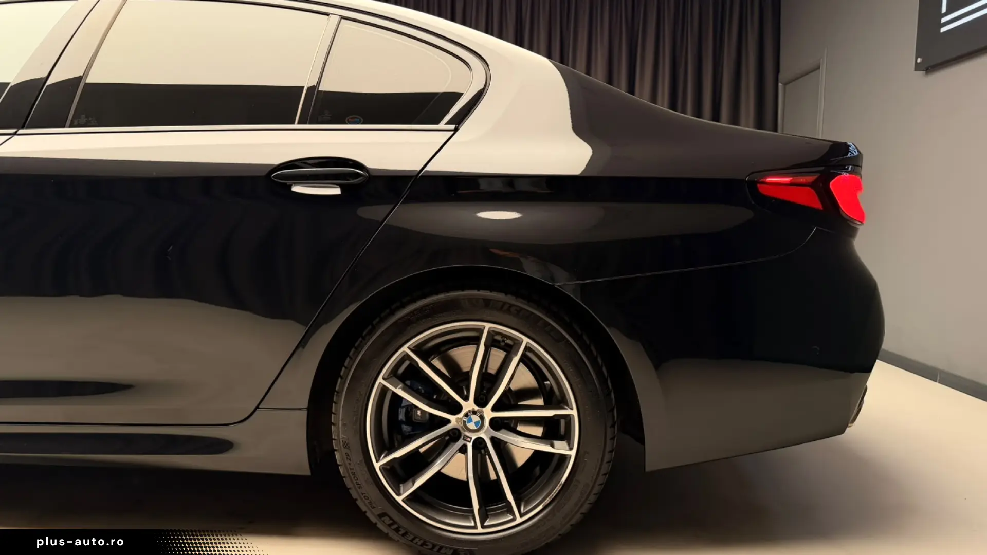 BMW 530d xDrive - M pachet   Laser   Trapa