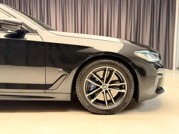 BMW 530d xDrive - M pachet   Laser   Trapa