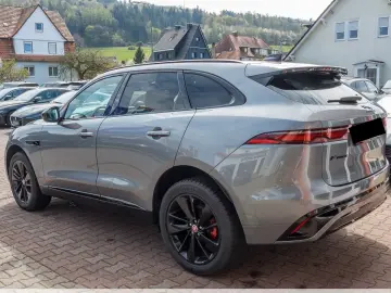 JAGUAR F-PACE D200 AWD R-Dynamic Black ACC Panorama