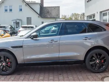 JAGUAR F-PACE D200 AWD R-Dynamic Black ACC Panorama