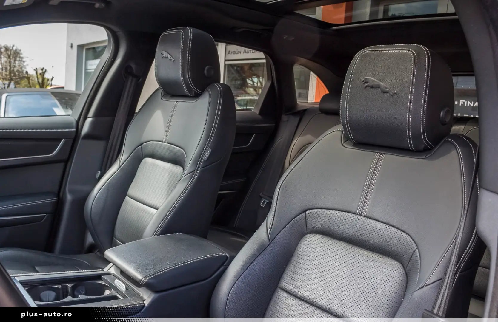 JAGUAR F-PACE D200 AWD R-Dynamic Black ACC Panorama
